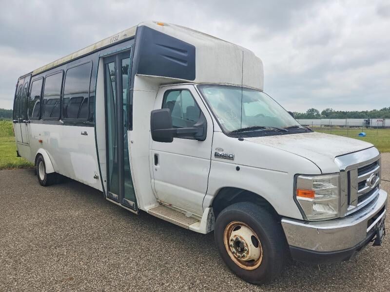 2016 FORD E-450