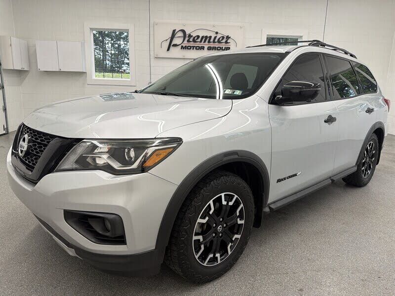 2020 NISSAN Pathfinder