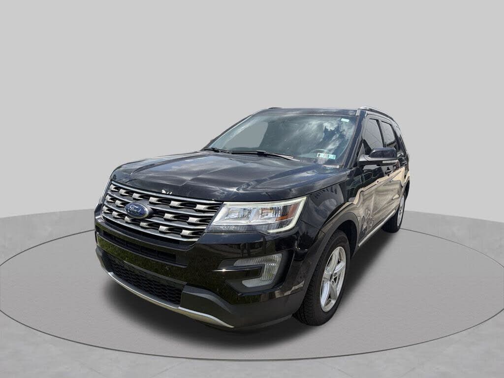 2017 FORD Explorer