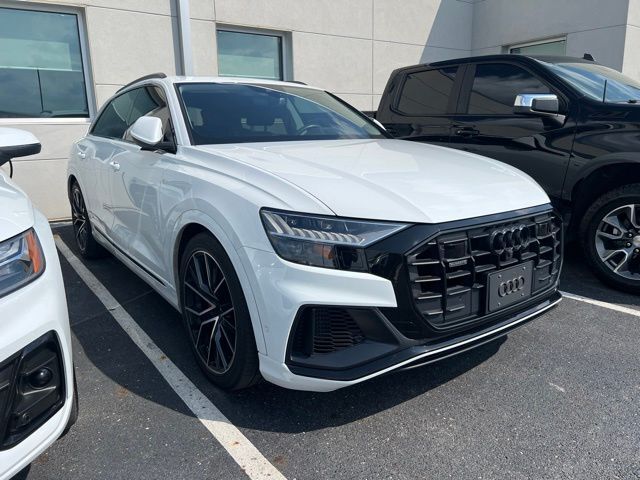 2020 AUDI Q8