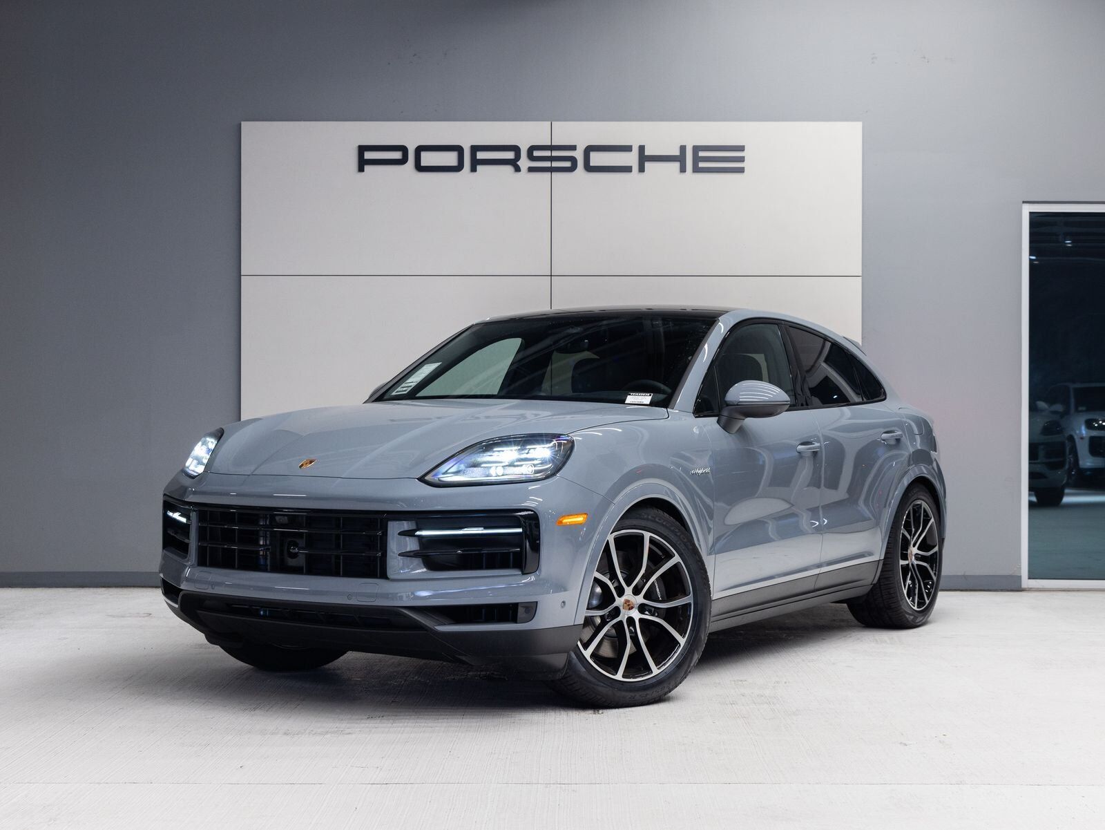 2026 PORSCHE Cayenne
