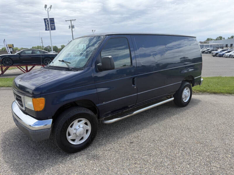 2005 FORD E-350