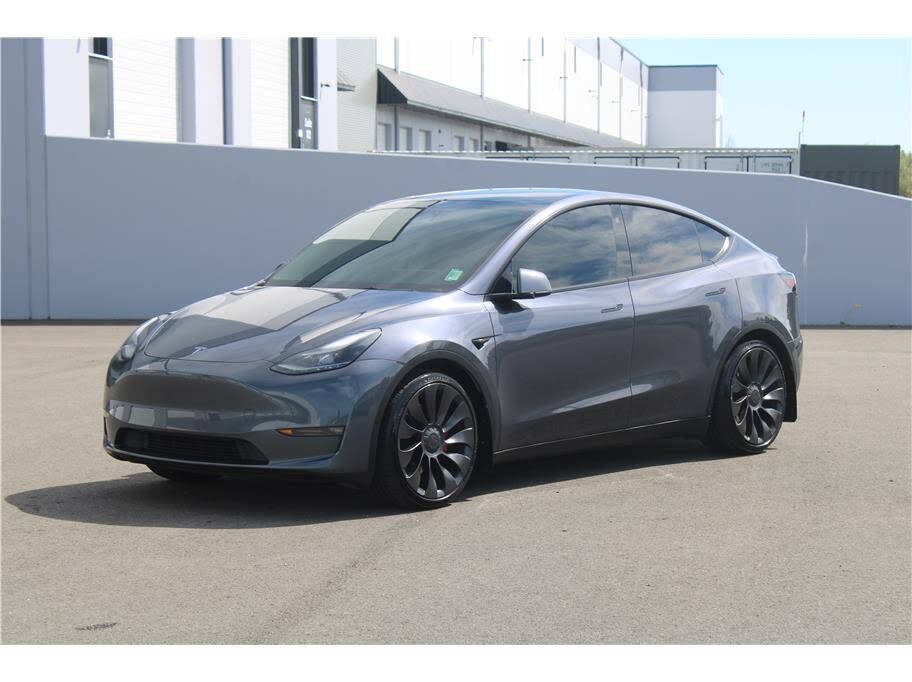 2023 TESLA Model Y