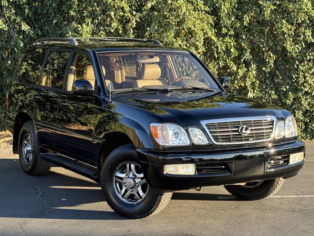 2001 LEXUS LX