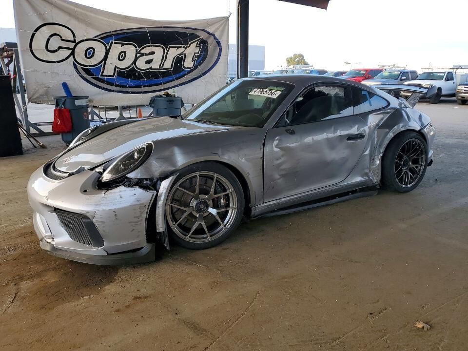 2018 PORSCHE 911