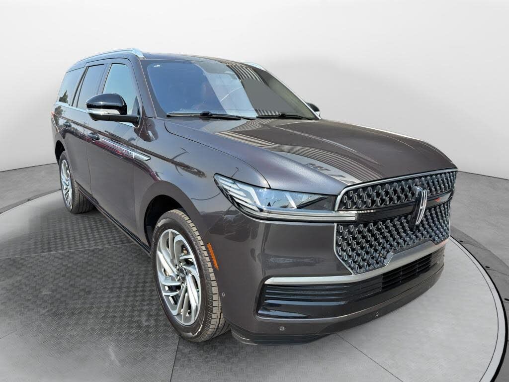 2025 LINCOLN Navigator