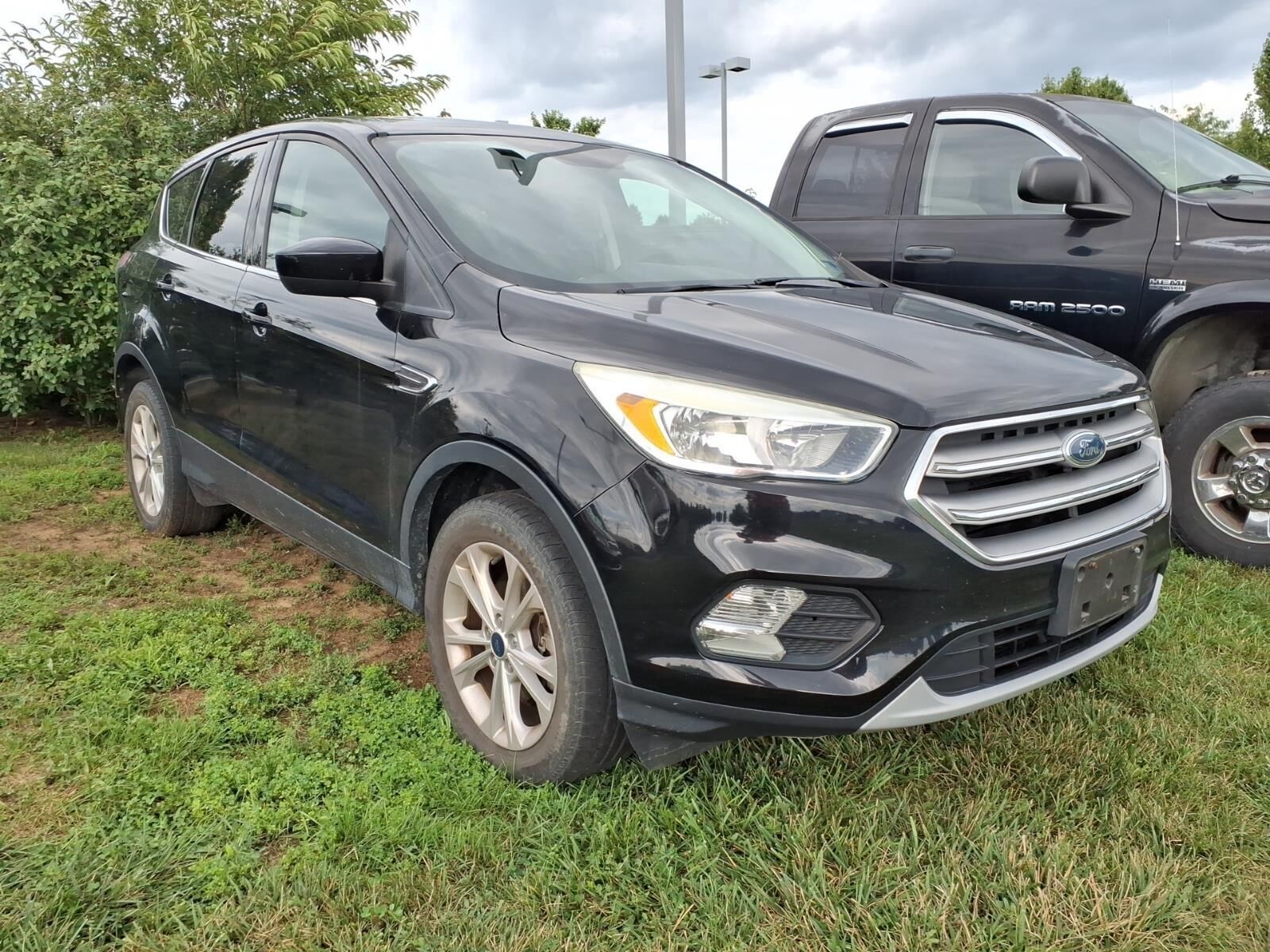 2017 FORD Escape