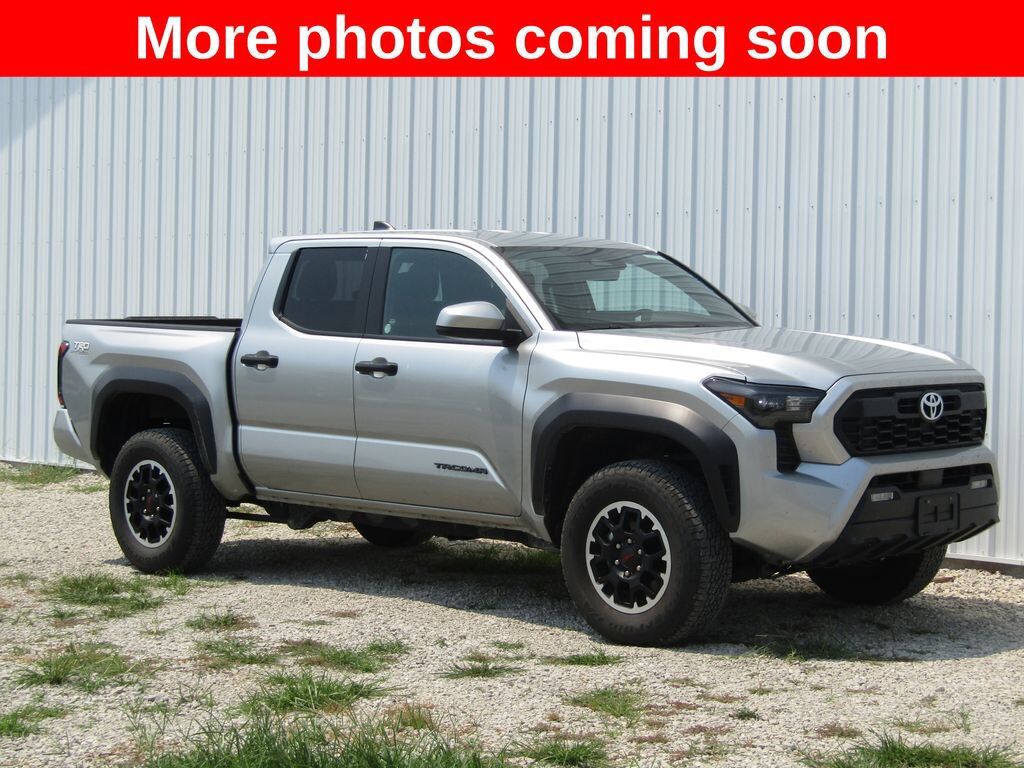 2025 TOYOTA Tacoma