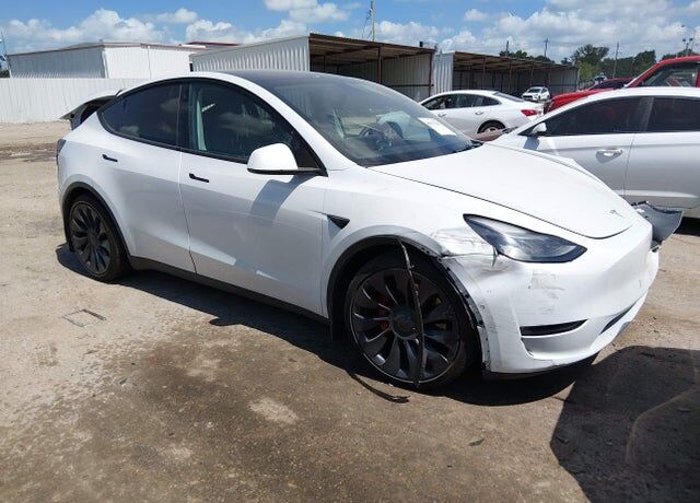 2022 TESLA Model Y