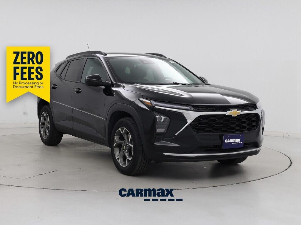 2025 CHEVROLET Trax