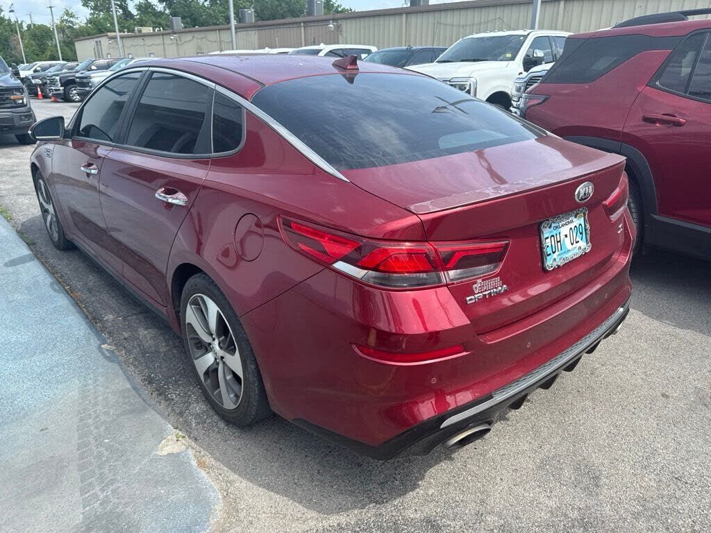 2019 KIA Optima