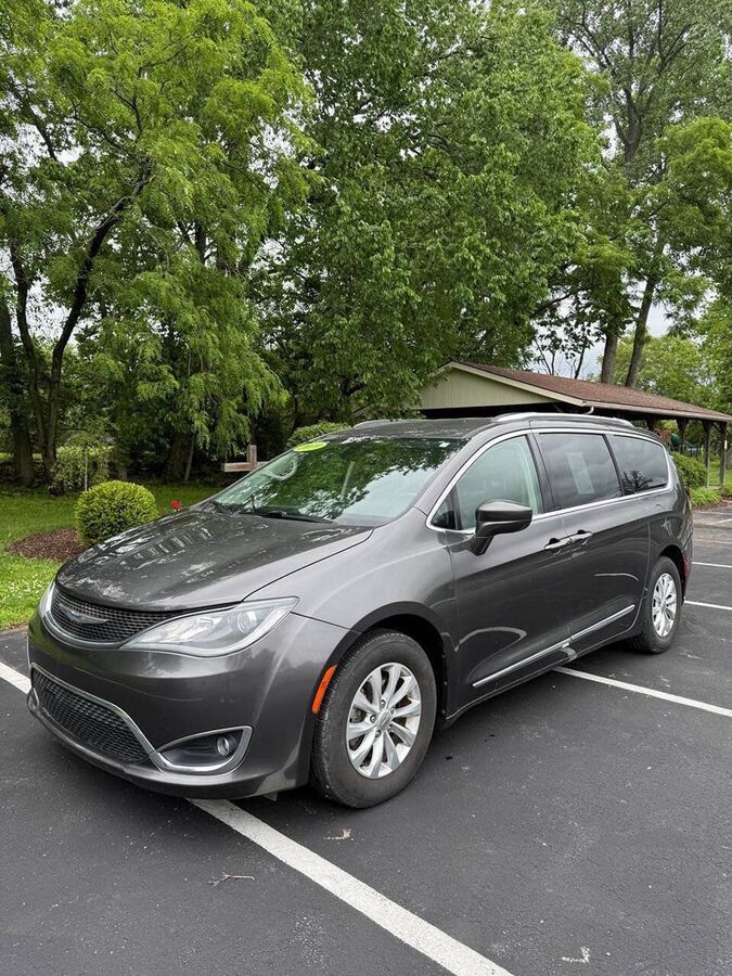 2019 CHRYSLER Pacifica