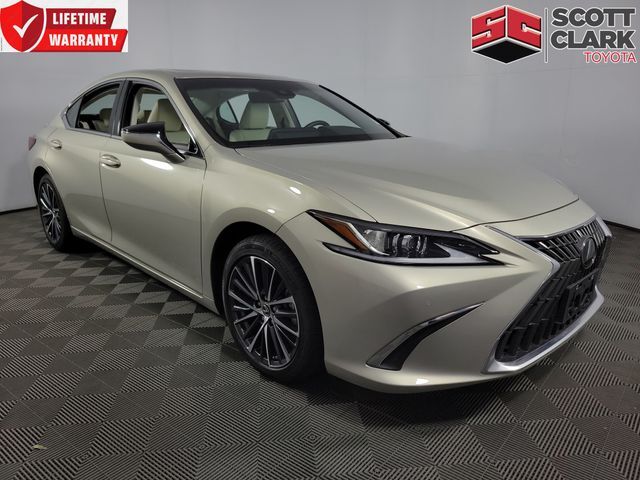 2022 LEXUS ES