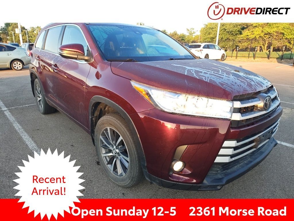 2017 TOYOTA Highlander