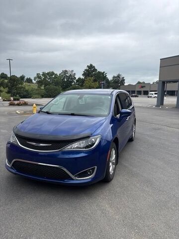 2019 CHRYSLER Pacifica