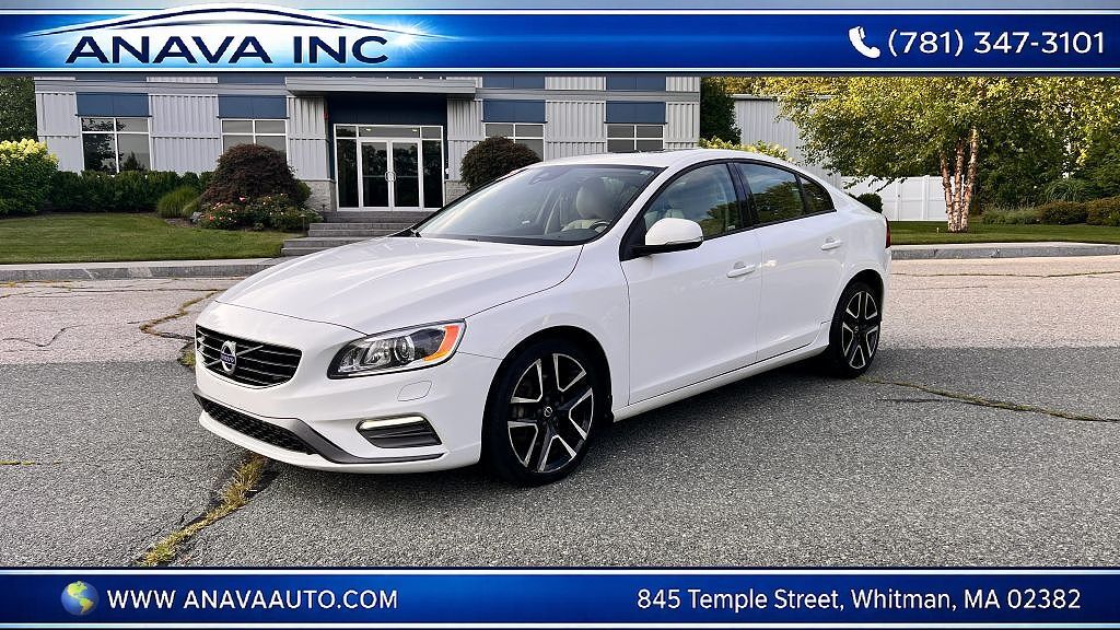 2017 VOLVO S60