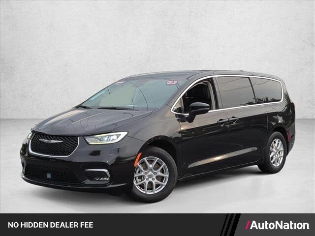 2023 CHRYSLER Pacifica