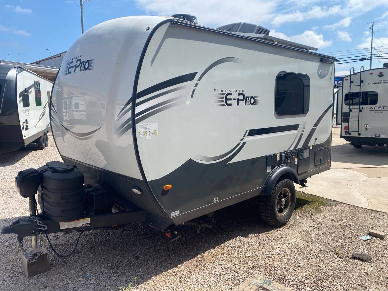 2025 FOREST RIVER Flagstaff Light Weight Trailers