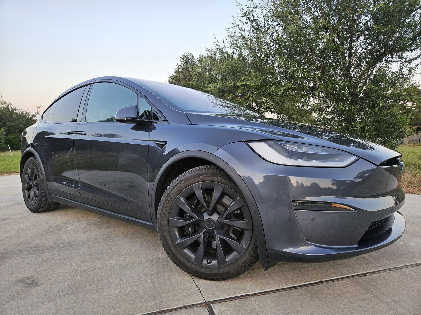 2021 TESLA Model X