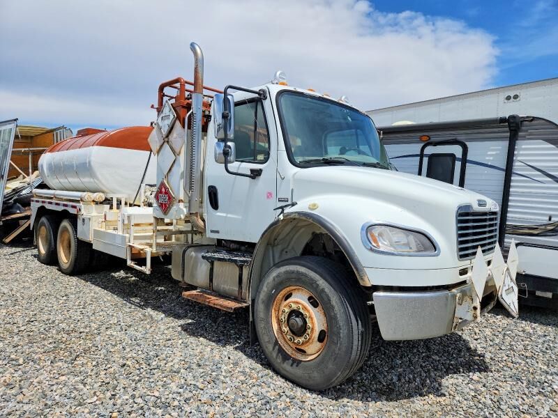 2007 FREIGHTLINER M2