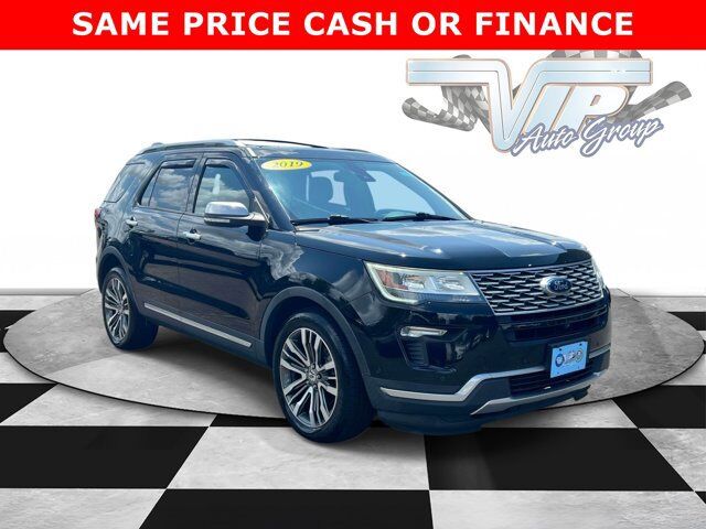 2019 FORD Explorer