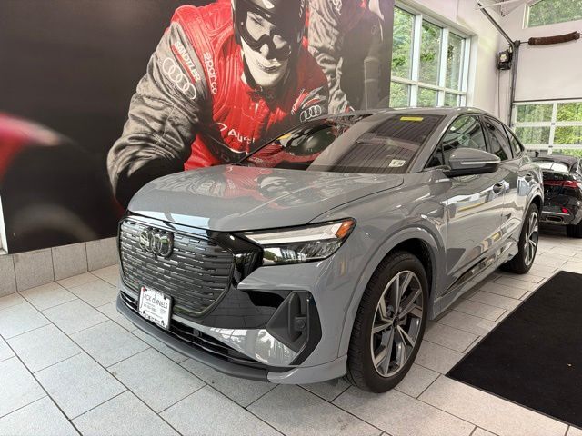 2025 AUDI Q4