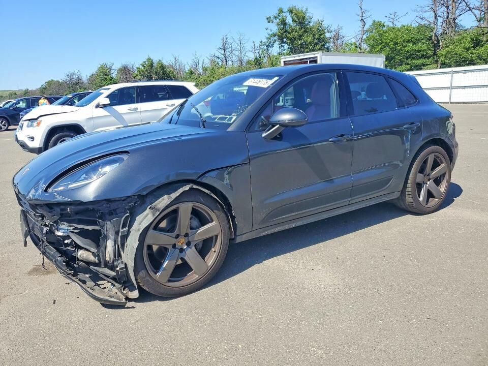 2019 PORSCHE Macan