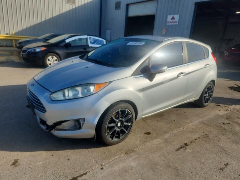 2016 FORD Fiesta