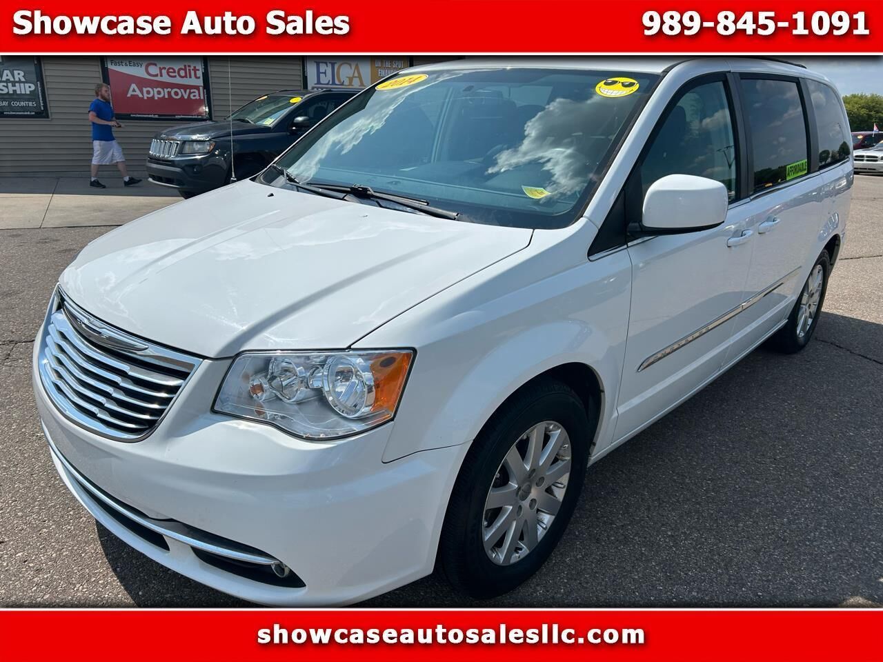 2014 CHRYSLER Town and Country