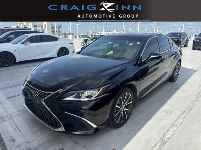 2024 LEXUS ES