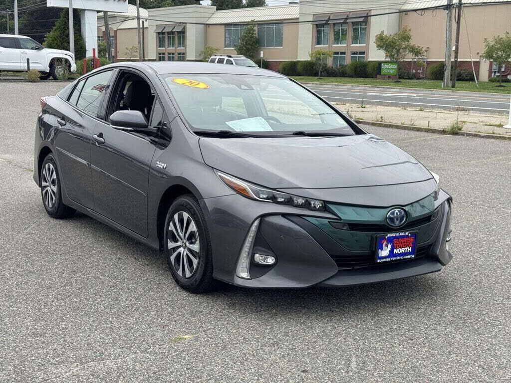2020 TOYOTA Prius