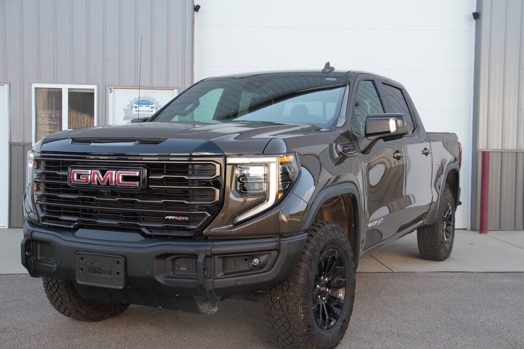 2023 GMC Sierra