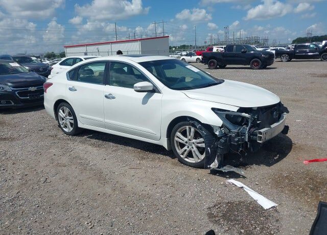 2013 NISSAN Altima
