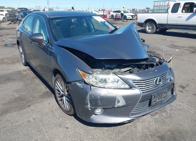 2014 LEXUS ES