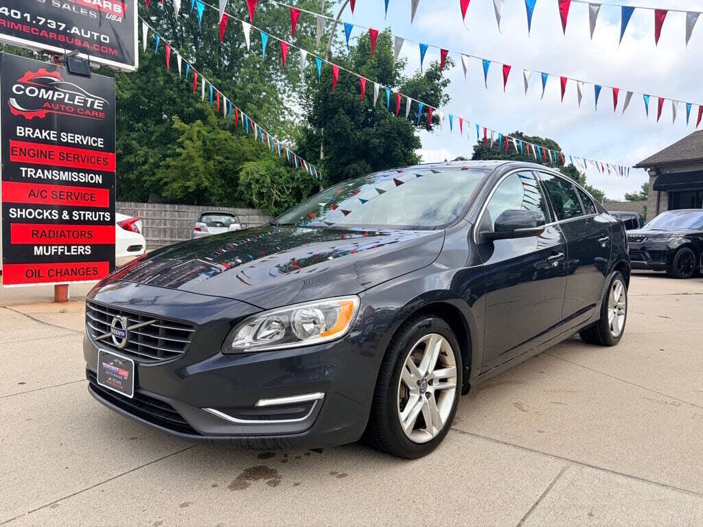 2015 VOLVO S60