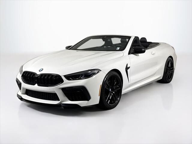 2023 BMW M8