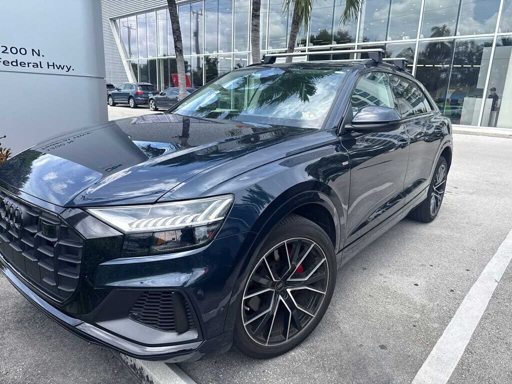 2023 AUDI Q8