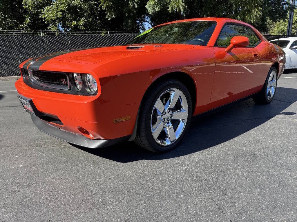 2009 DODGE Challenger