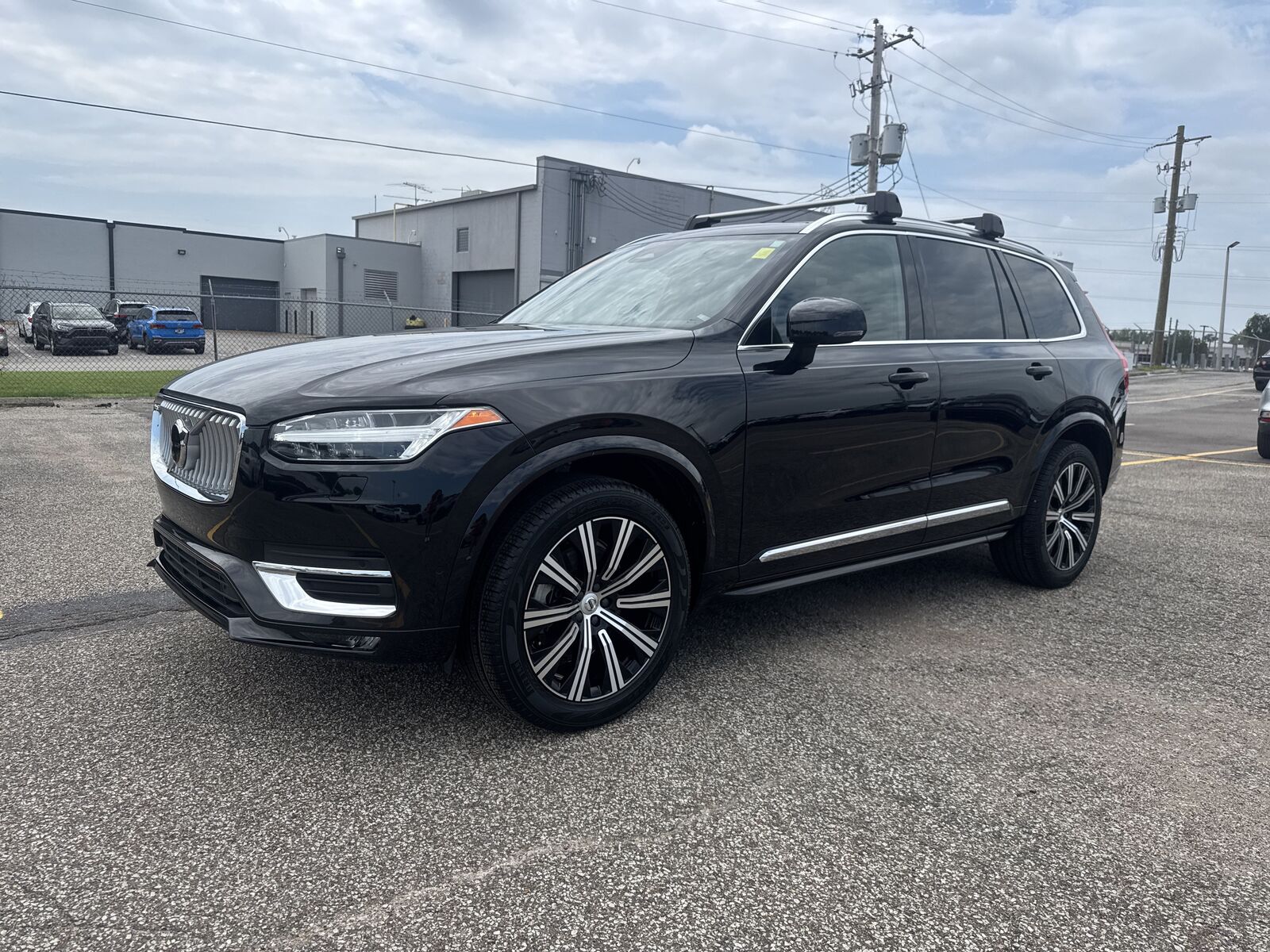2023 VOLVO XC90