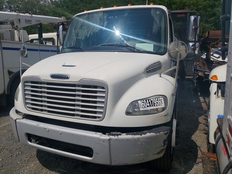 2016 FREIGHTLINER M2