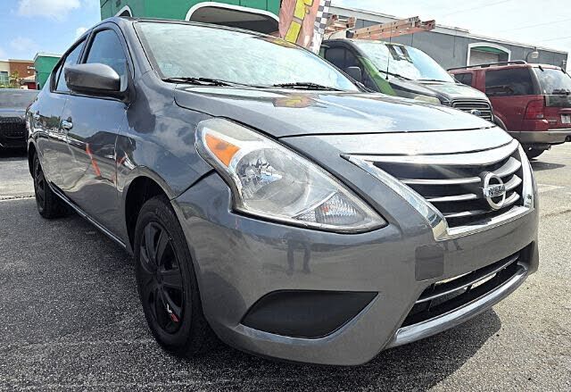 2019 NISSAN Versa