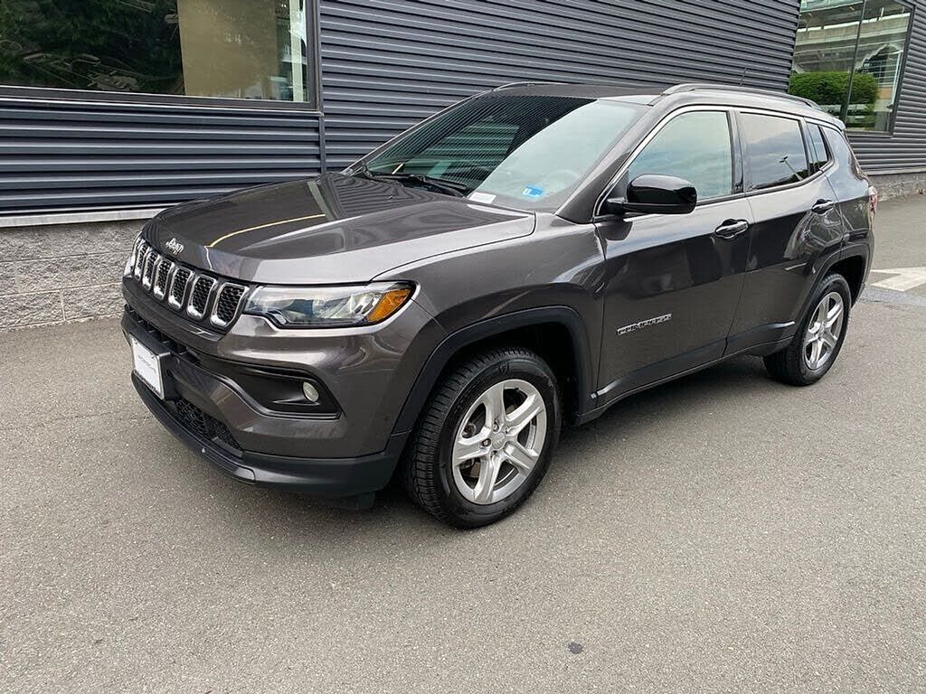 2023 JEEP Compass