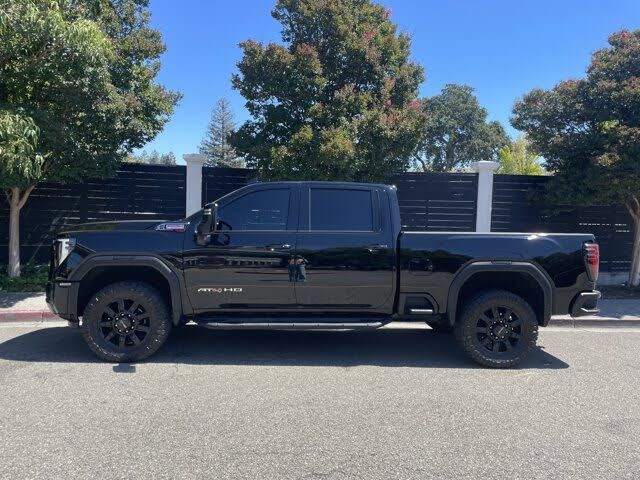 2025 GMC Sierra HD