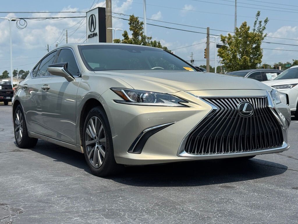 2019 LEXUS ES