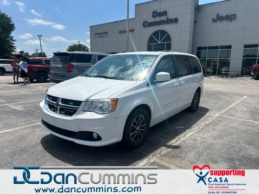 2017 DODGE Grand Caravan