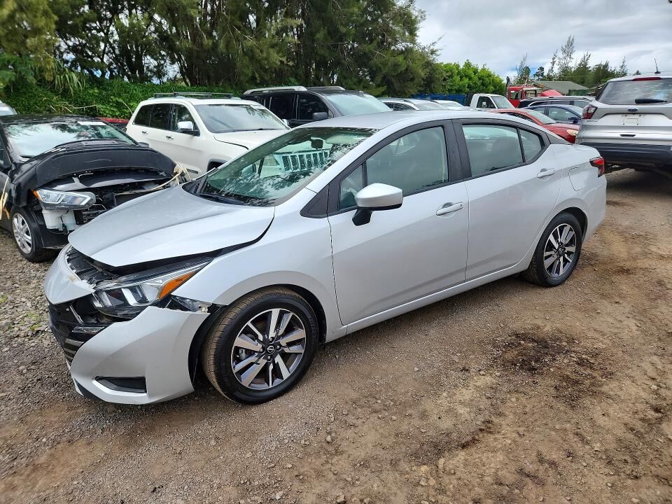 2023 NISSAN Versa