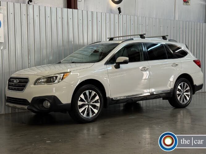 2017 SUBARU Outback