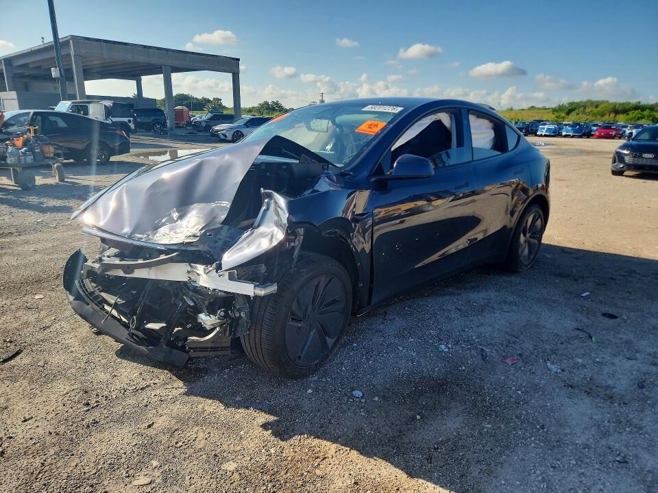 2026 TESLA Model Y