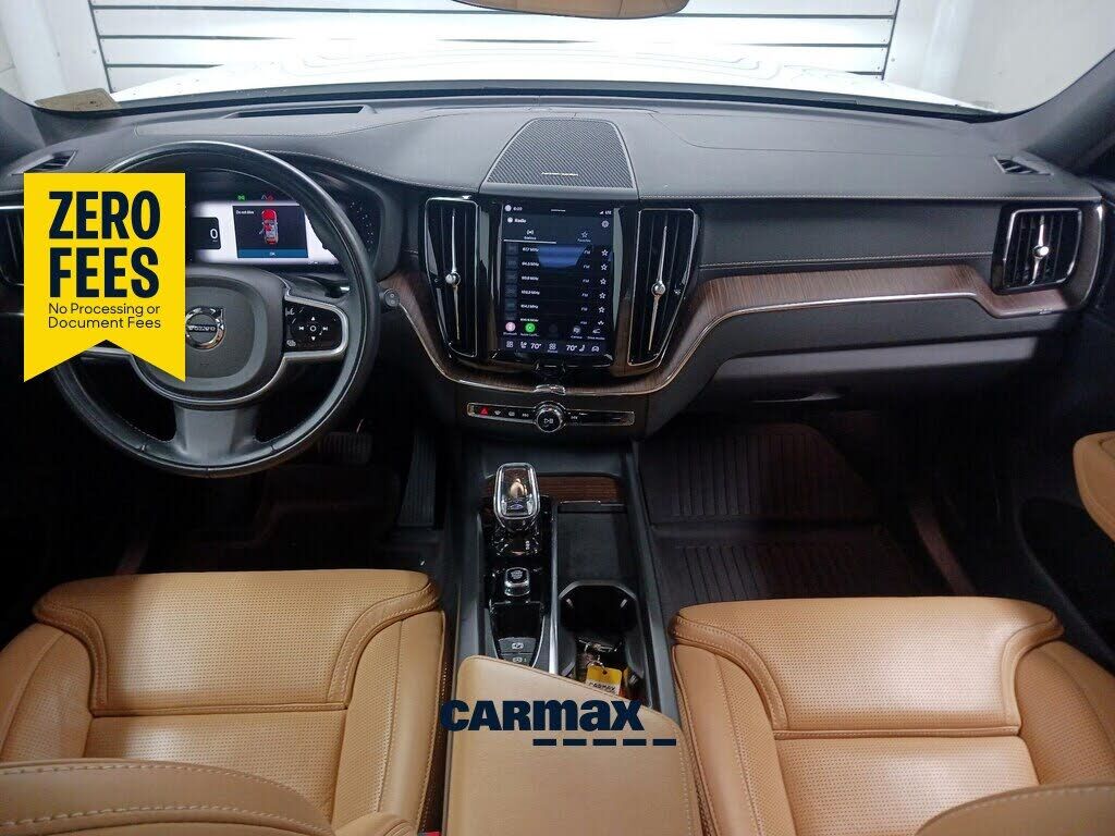 2022 VOLVO XC60