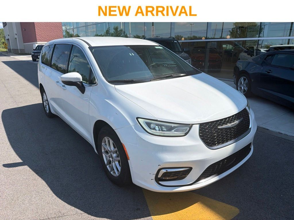 2023 CHRYSLER Pacifica